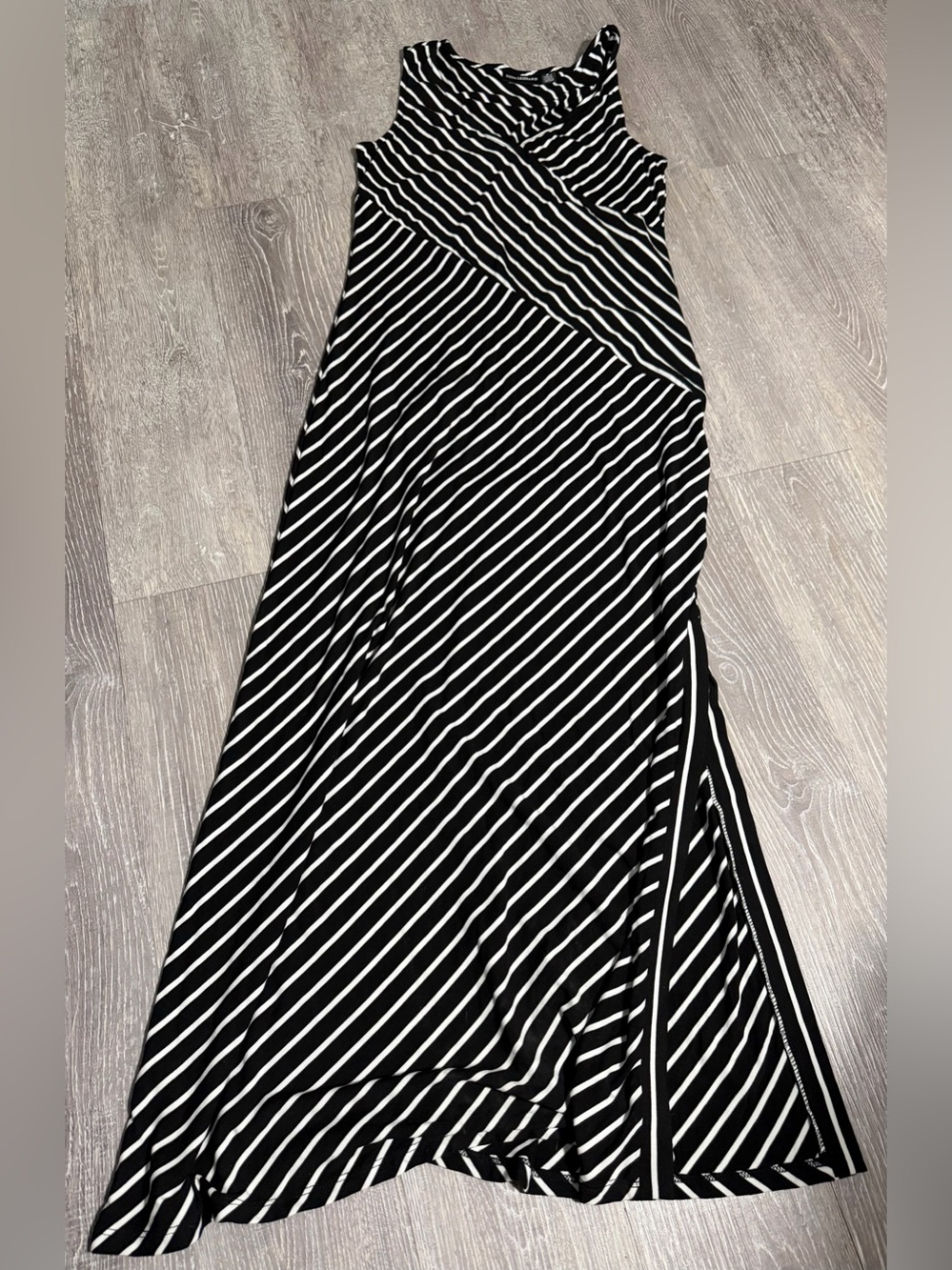 Nina Leonard Black & White Diagonal Stripe Sleeveless Maxi